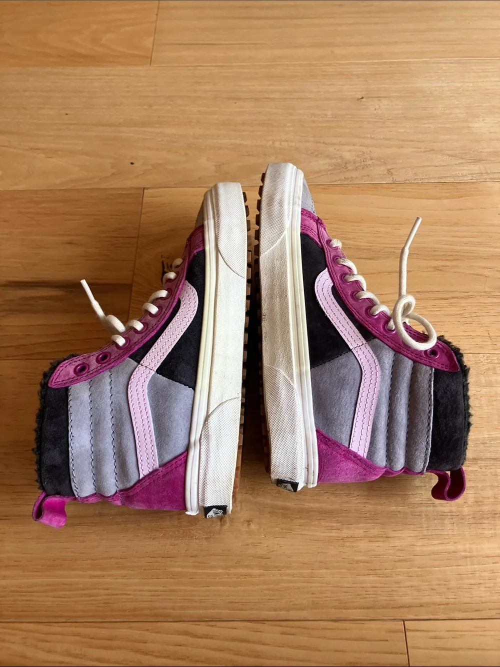 Vans Women’s Sk8-Hi Ultracush Suede Sneakers